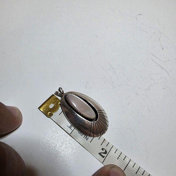 Vintage D Elark Native American Shadowbox Sterling SIlver & Shell Mop Pendant - Picture 9 of 10